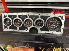 Load image into Gallery viewer, Custom 65-72 international scout 800 bomber style dash